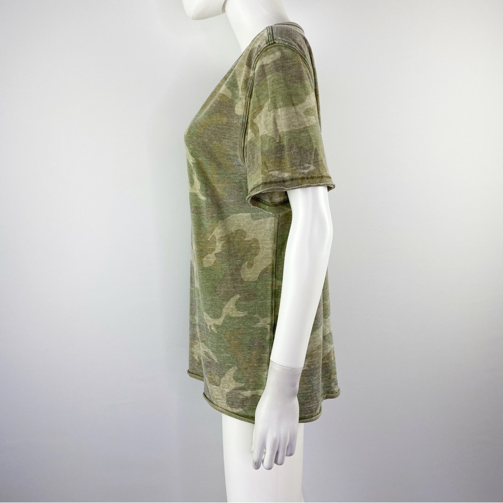 Free People Size M Green Camo Print Short Sleeve Casual T-Shirt Top - Picture 6 of 10
